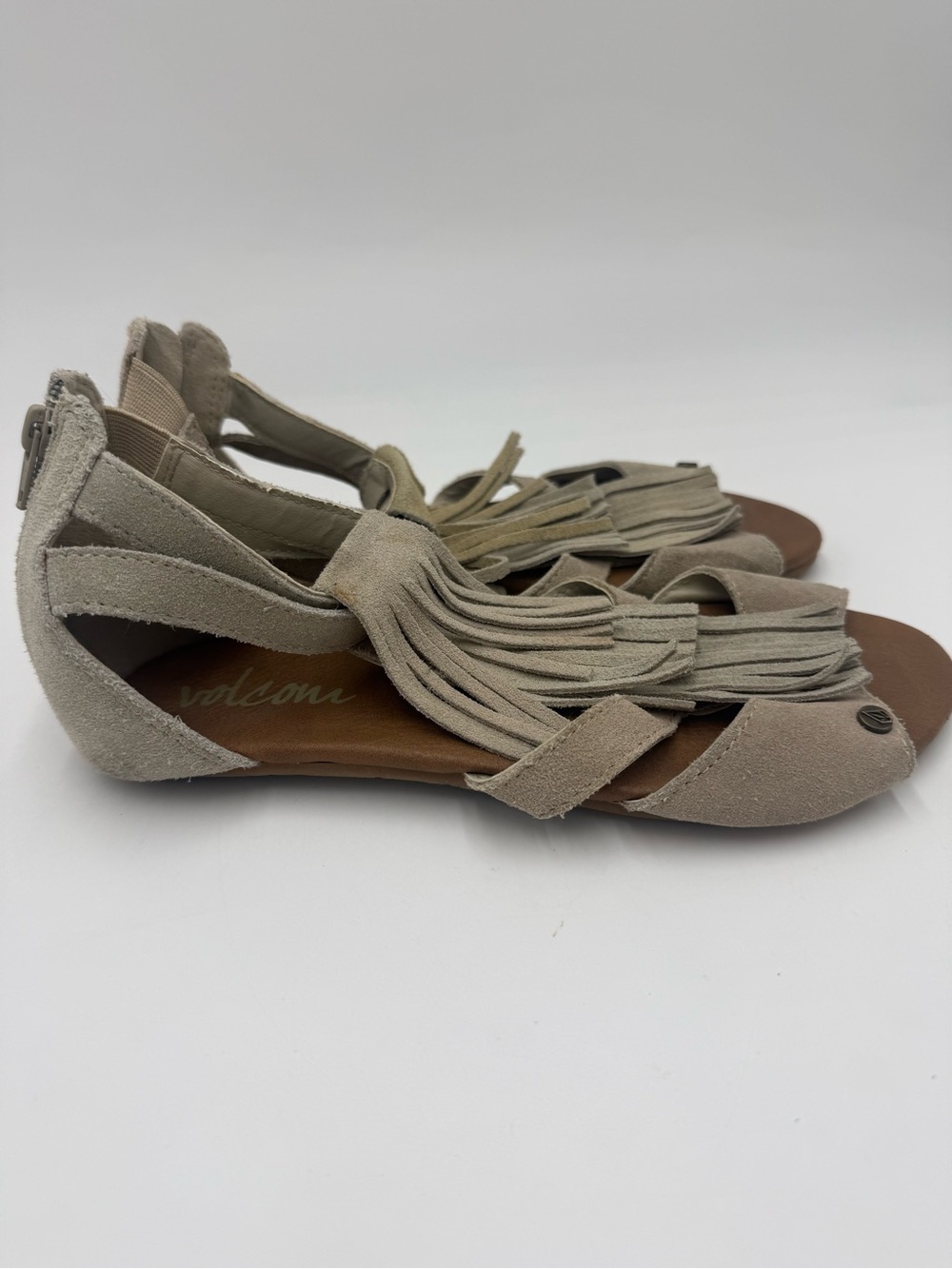 Volcom Fringe Sandals Womens 5 Suede Boho Gladiator Ankle Strap Neutral